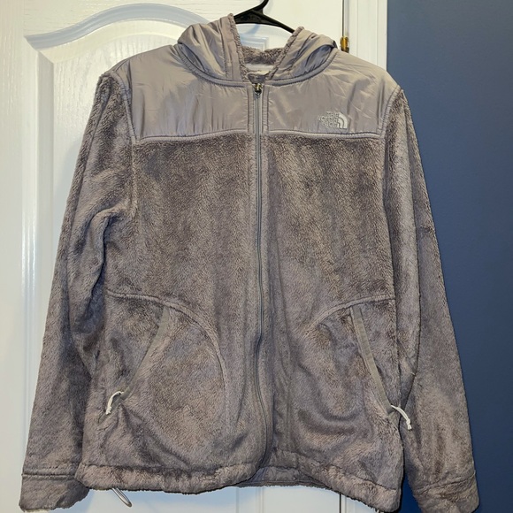 North face - Picture 2 of 6